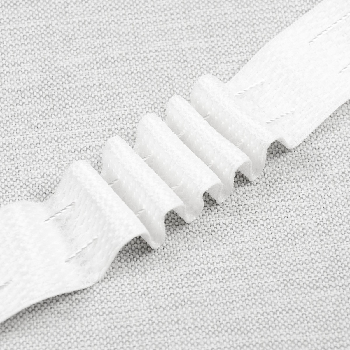 LOOP FASTENER SHIRRING TAPE 1'' WHITE - PENCIL PLEAT WITH VELCRO 2 CORDS